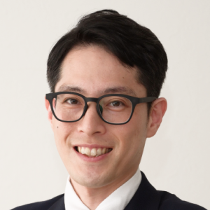 パナソニック コネクトにて、データとAIを活用した業務変革を推進。Snowflakeを全社標準データ基盤として展開し、部門横断でのデータ活用とSingle Source of Truth（SSOT）の実現に取り組む。現場部門の自走化支援を重視し、データ活用文化の醸成を推進。前職ではAPAC地域での組織立ち上げやCCoE活動を通じてクラウドDXを推進。SWT Tokyo 2025およびSnowflake Summit 2026登壇。